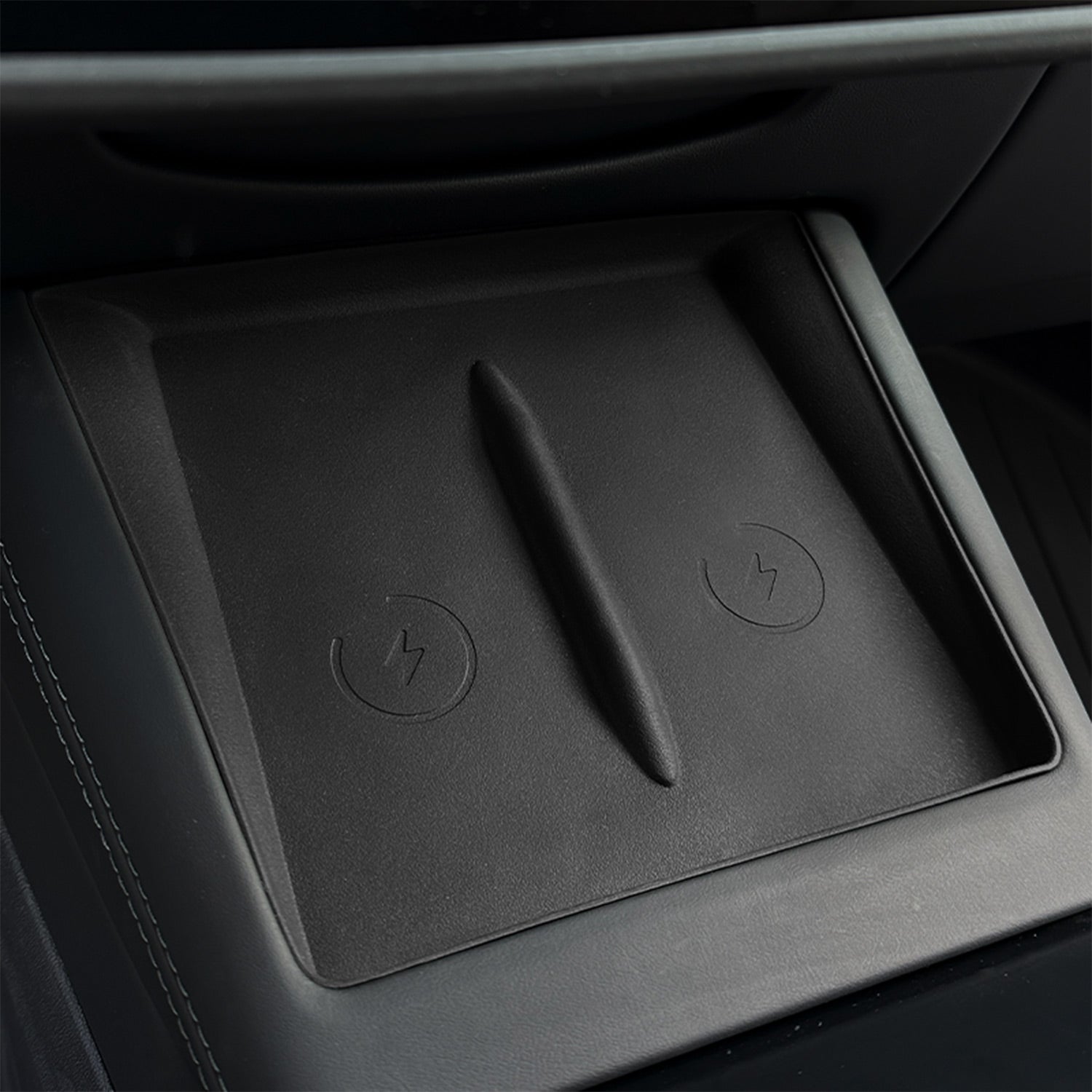 Soft Center Console Wireless Charging Mat for Tesla Model 3(21-26) / Y(20-26)