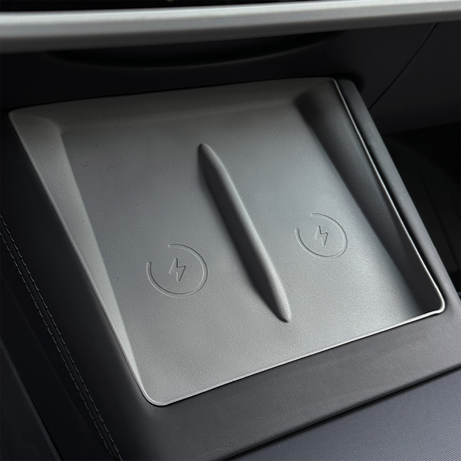 Soft Center Console Wireless Charging Mat for Tesla Model 3(21-26) / Y(20-26)