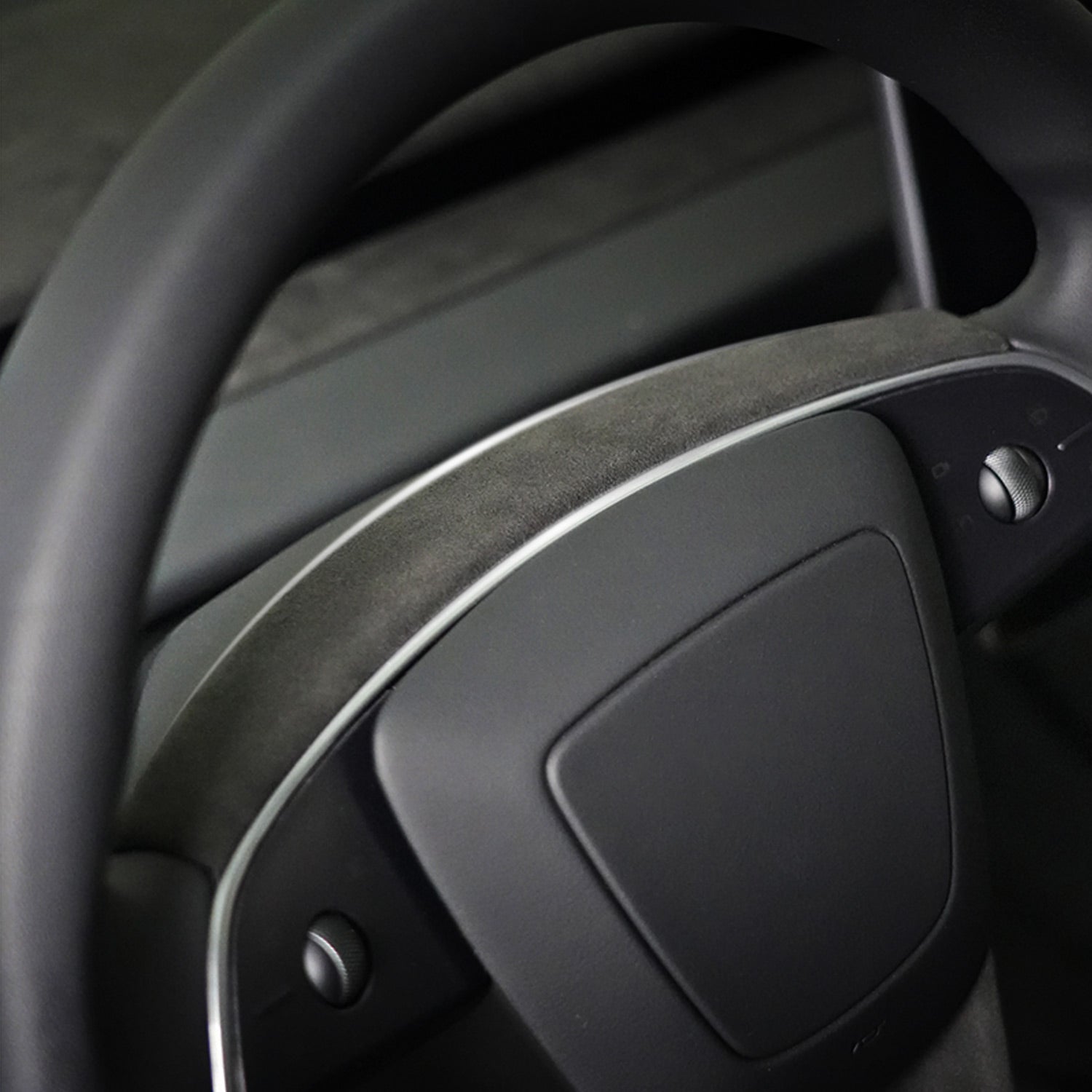 Alcantara Steering Wheel Upper Trim for Tesla Model 3 Highland 24+ / Y Juniper 25+