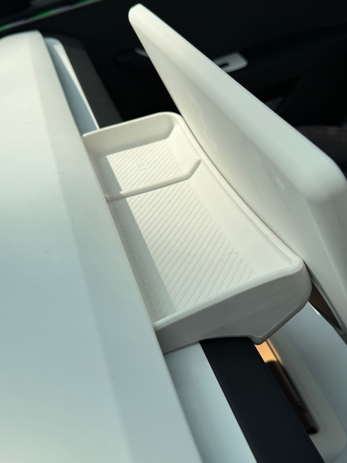 Soft Dashboard Tray for Tesla Model 3(21-26) / Y(20-26)