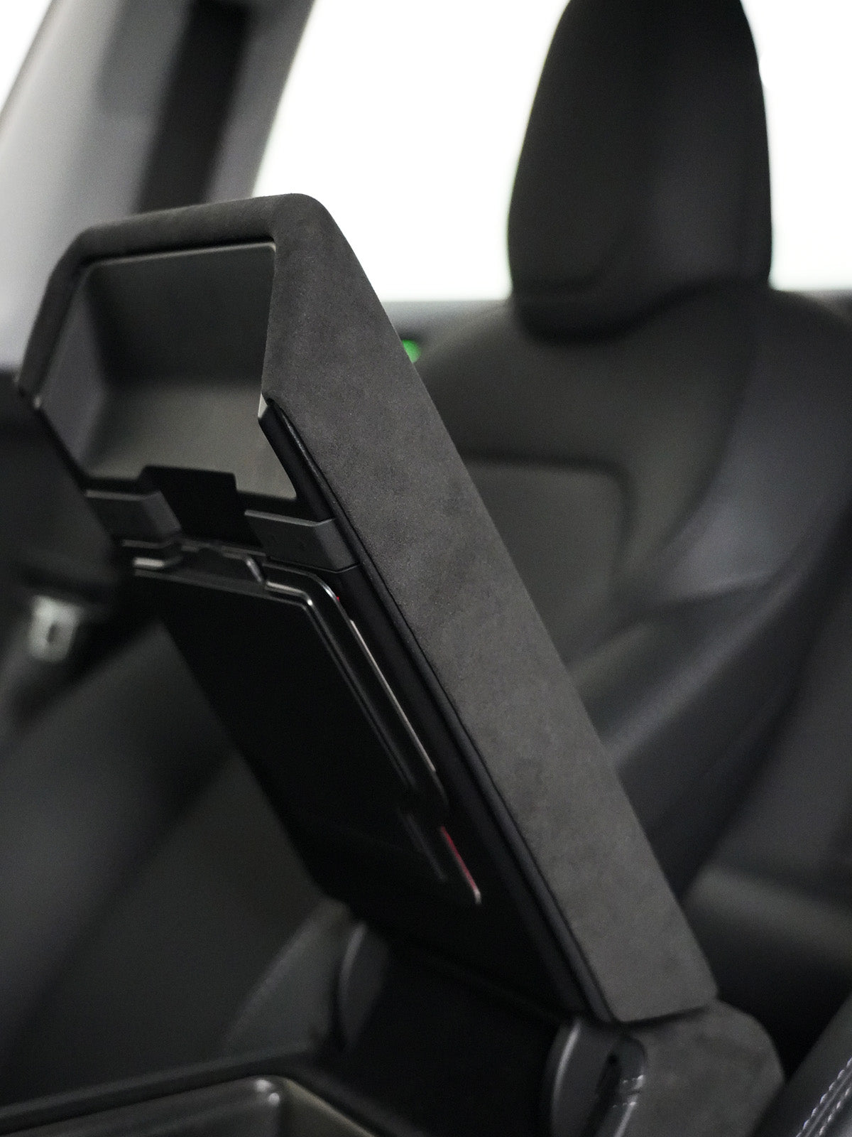 Alcantara Armrest Cover for Tesla Model 3 Highland 24+ / Y Juniper 25+