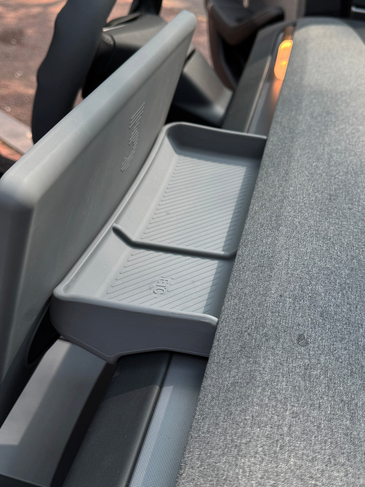 Soft Dashboard Tray for Tesla Model 3(21-26) / Y(20-26)