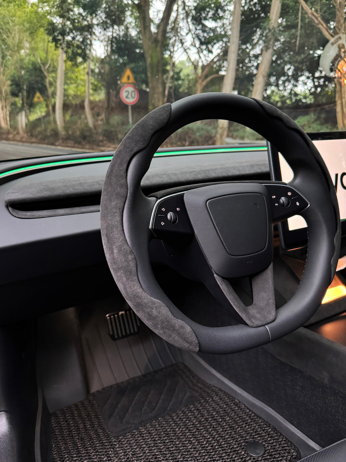 Alcantara Rear Air Outlet Cover Sticker for Tesla Model 3 Highland 24+ / Y Juniper 25+