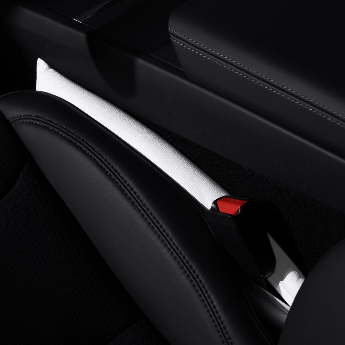 ciiyaa Lychee Cowhide Seat Gap Plug
