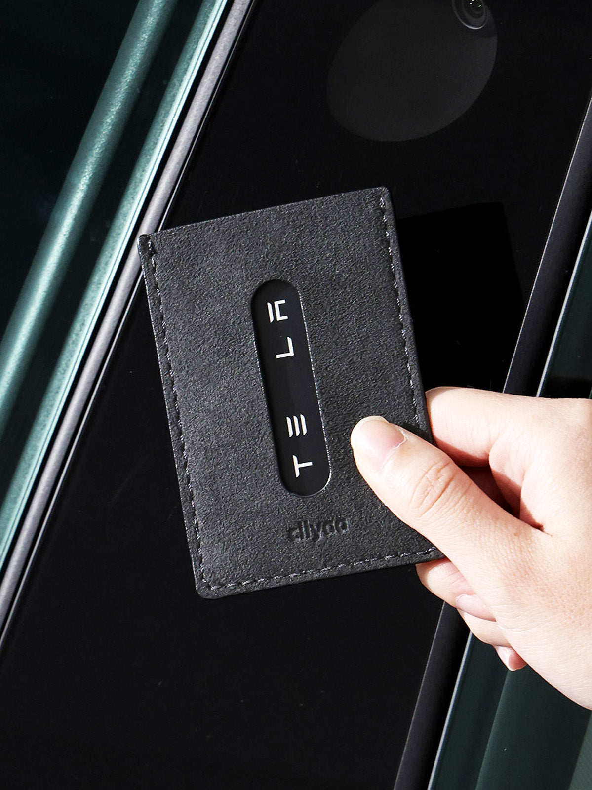 ciiyaa Alcantara Key Case