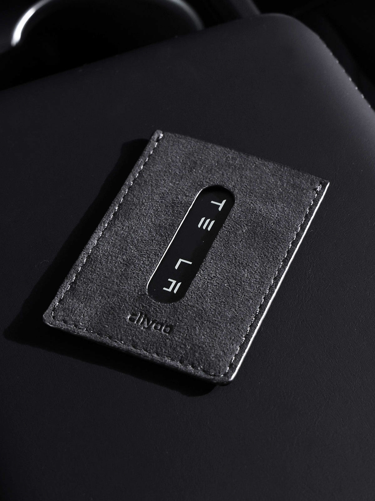 ciiyaa Alcantara Key Case