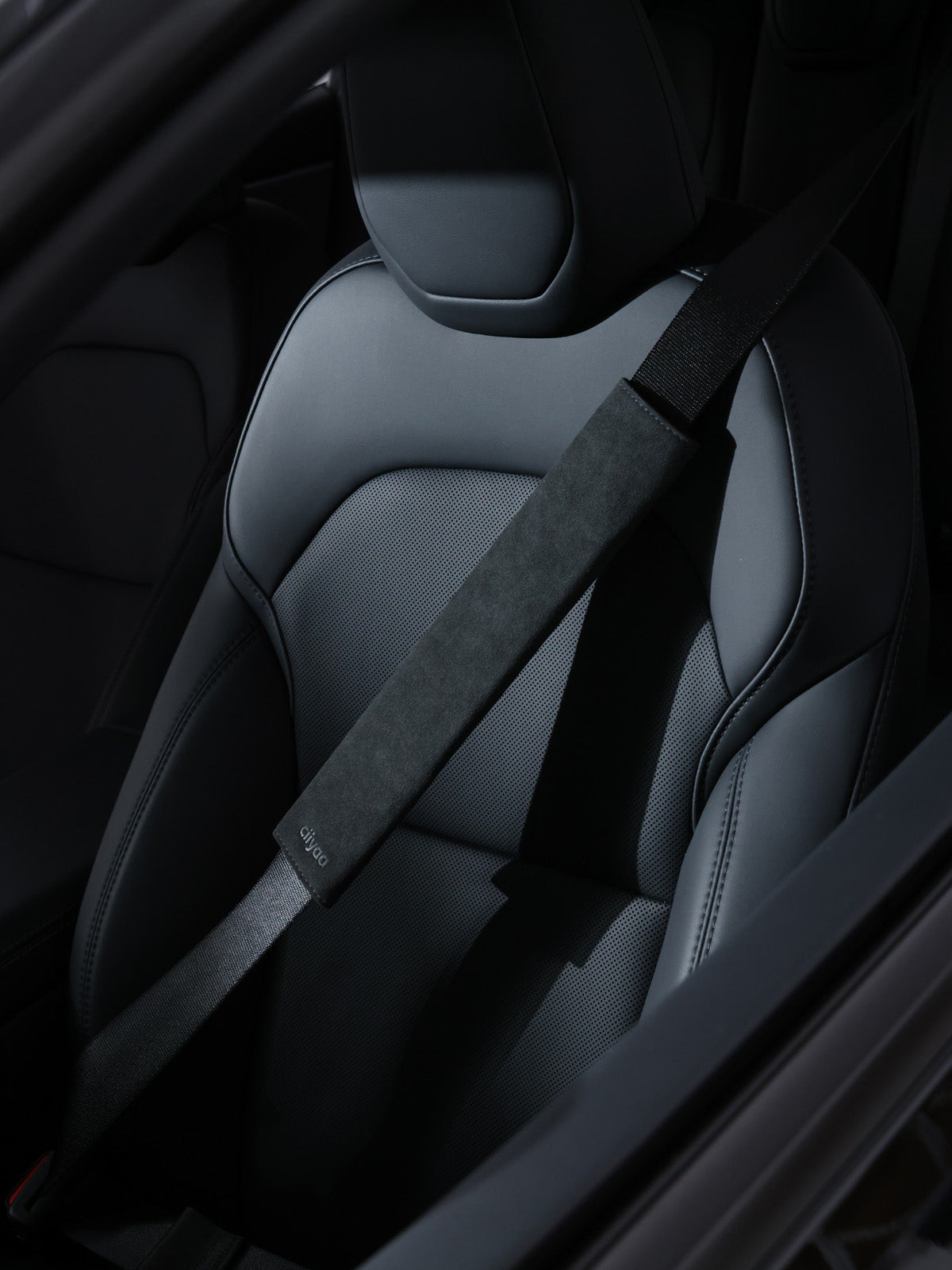 ciiyaa Alcantara Seat Belt Cover