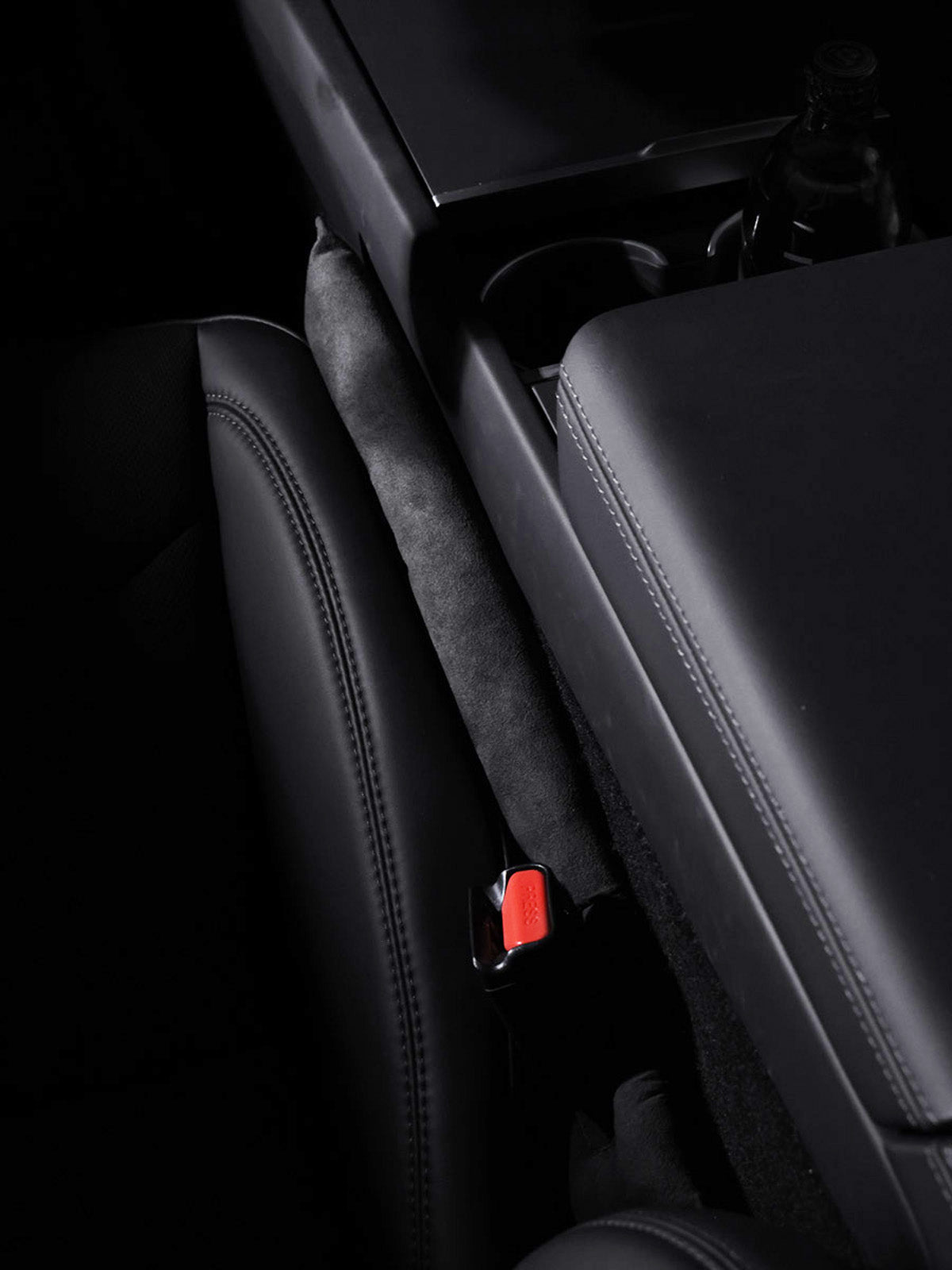 ciiyaa Alcantara Seat Gap Filler