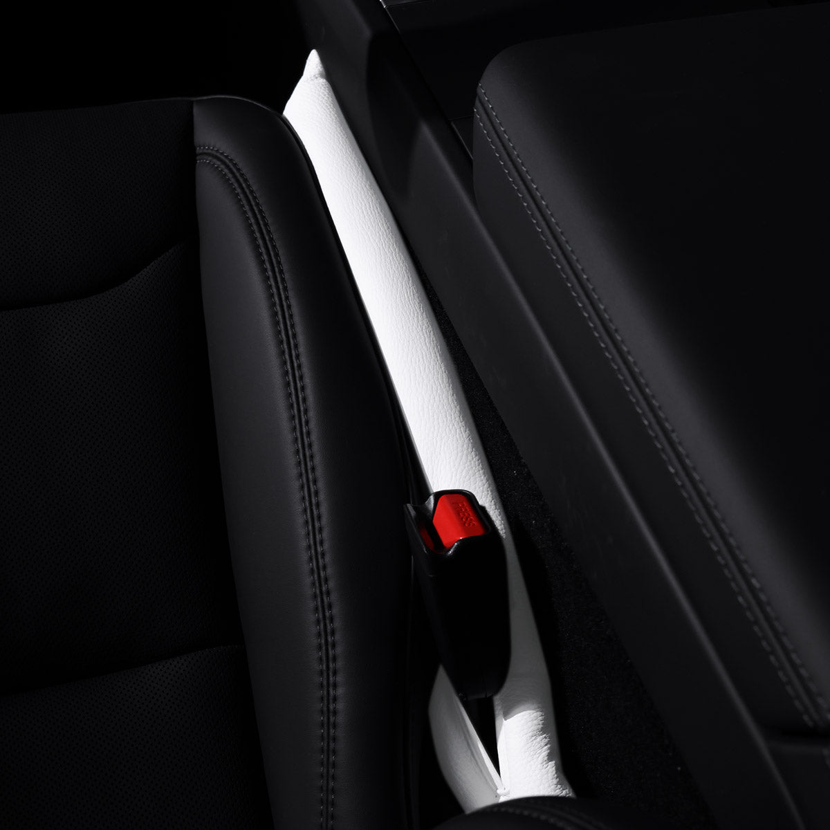 ciiyaa Lychee Cowhide Seat Gap Plug
