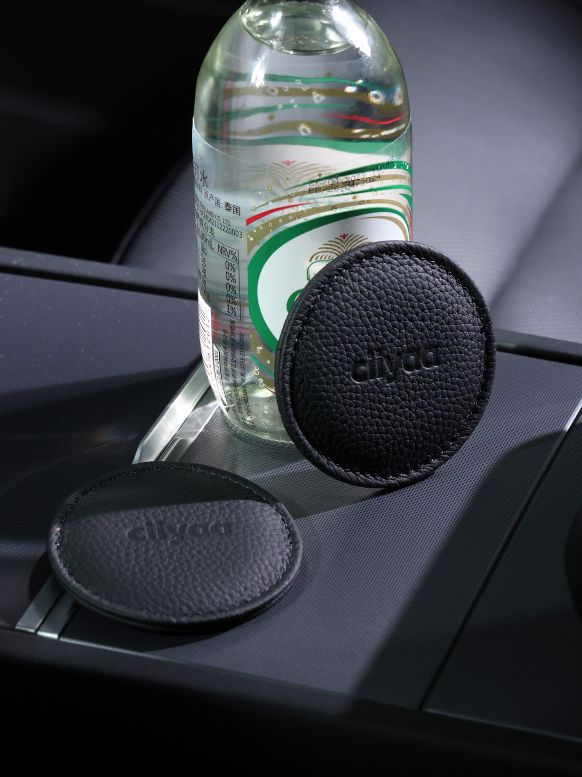 ciiyaa Lychee Cowhide Cup Mats