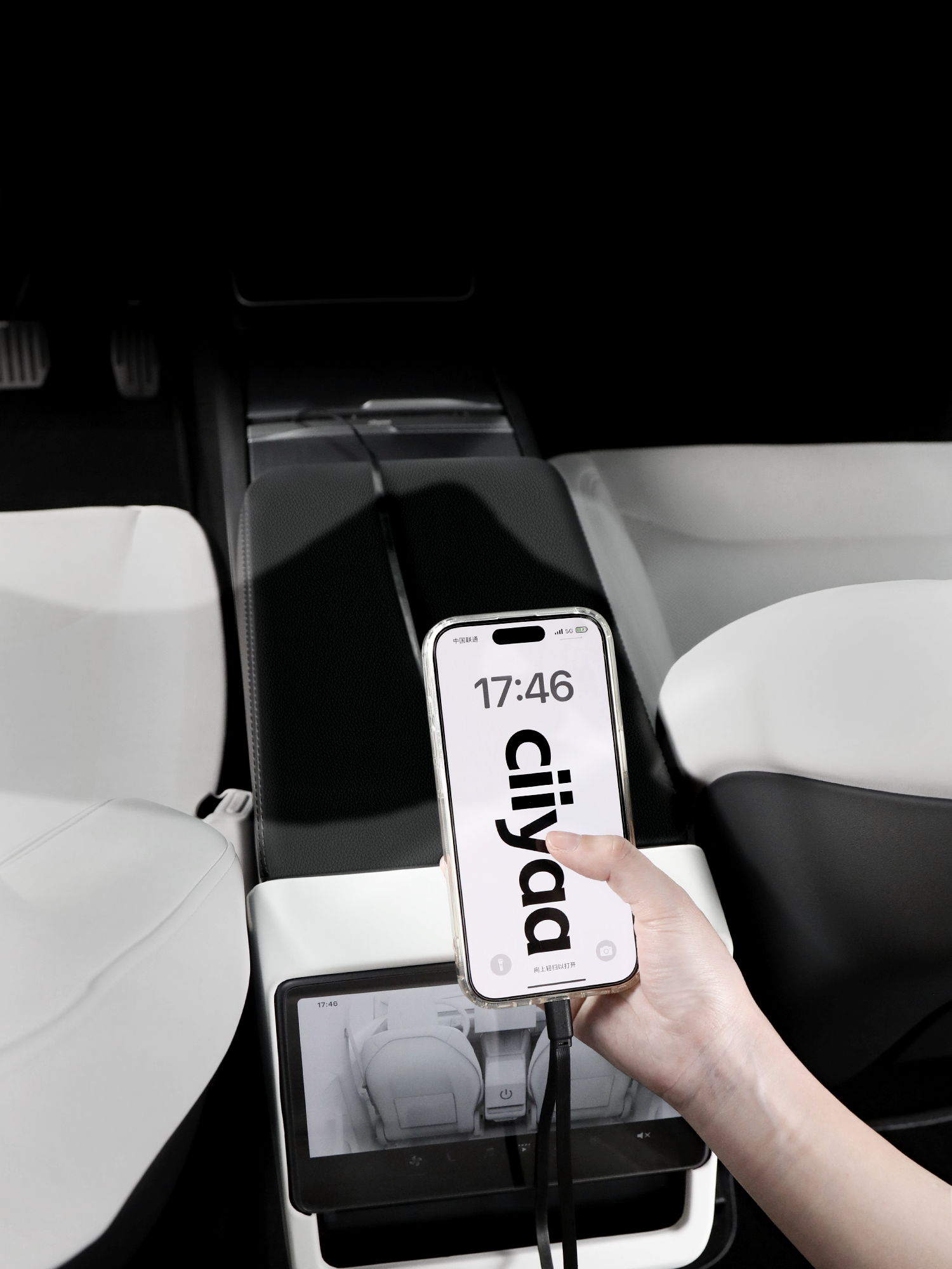 Center Console Retractable Charger for Model 3(21-26) / Y(20-26)