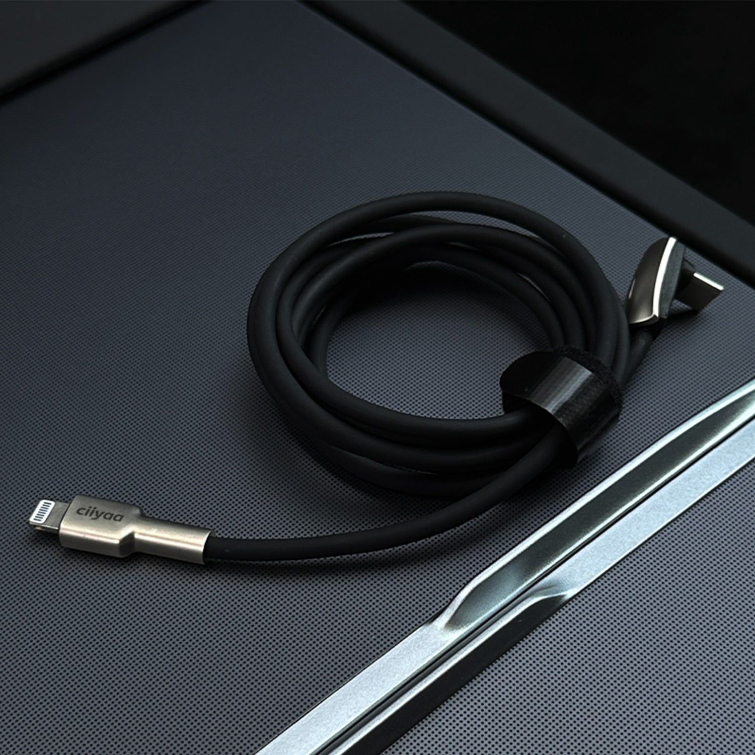 ciiyaa Soft Right Angle USB C Cable