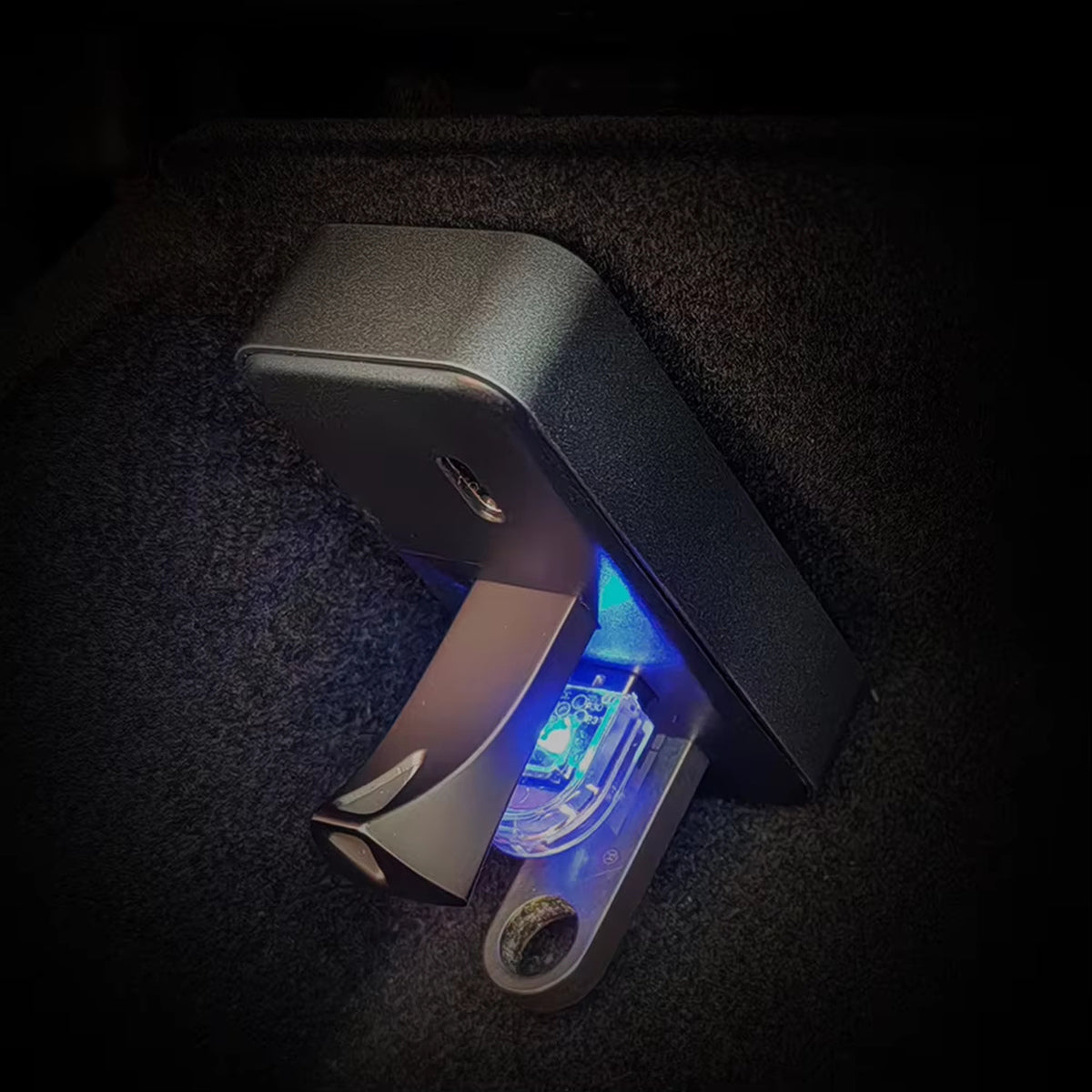 Glove Box USB Hub for Tesla - CXQ07.jpg