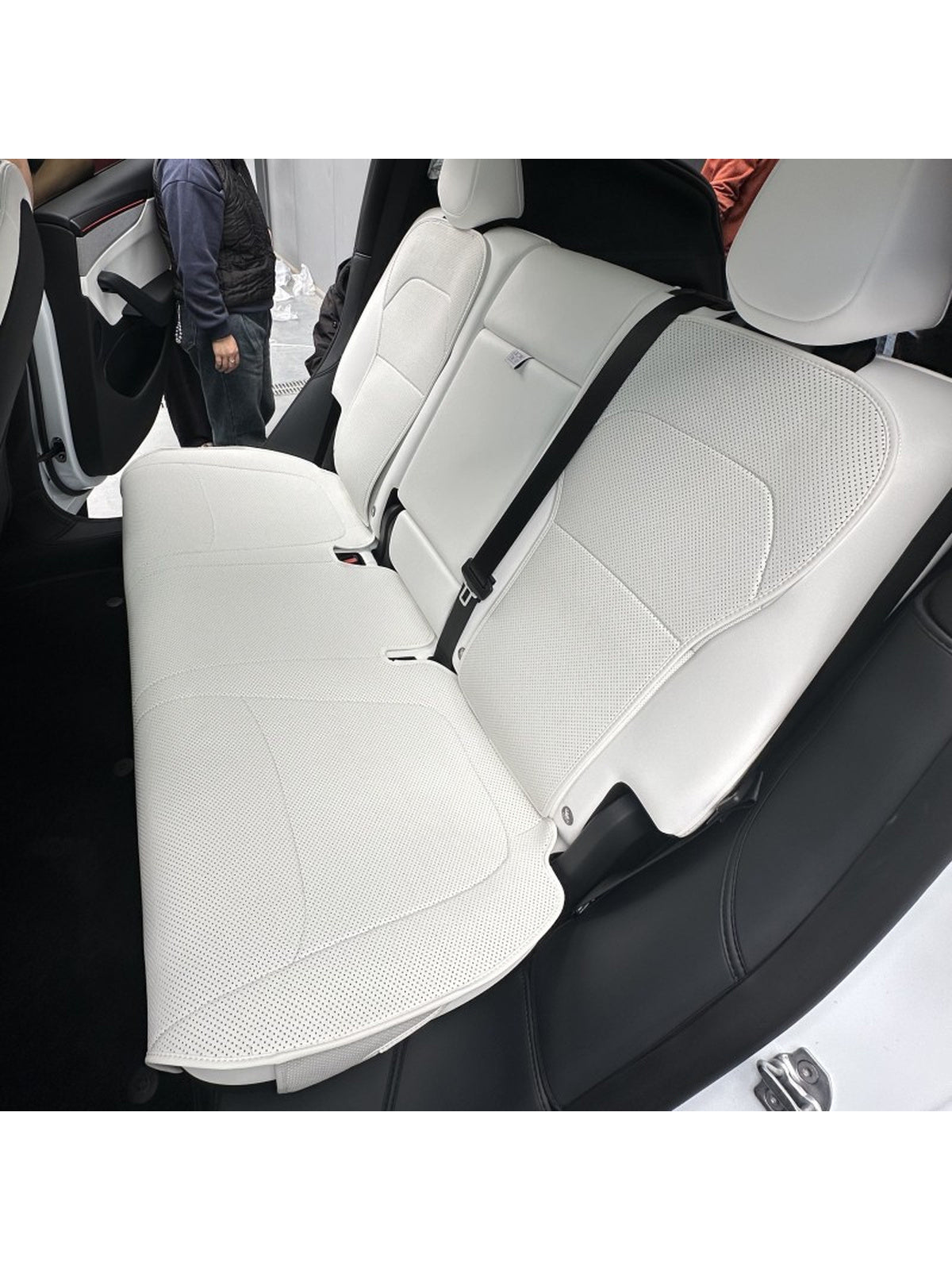 Full-Wrap Seat Back Protector Set for Tesla - CXQ16.jpg