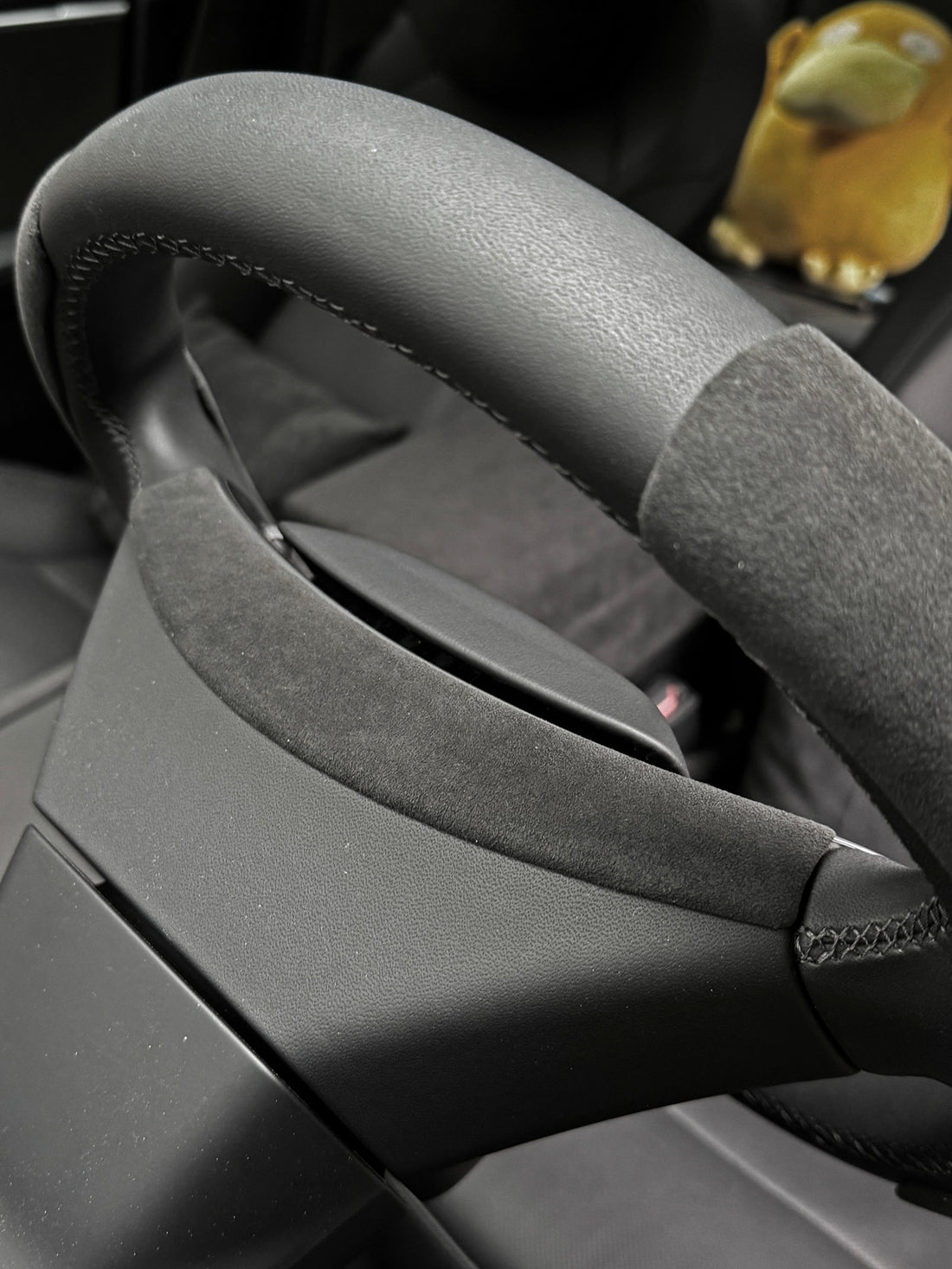 Alcantara Steering Wheel Upper Trim for Tesla Model 3 Highland 24+ / Y Juniper 25+