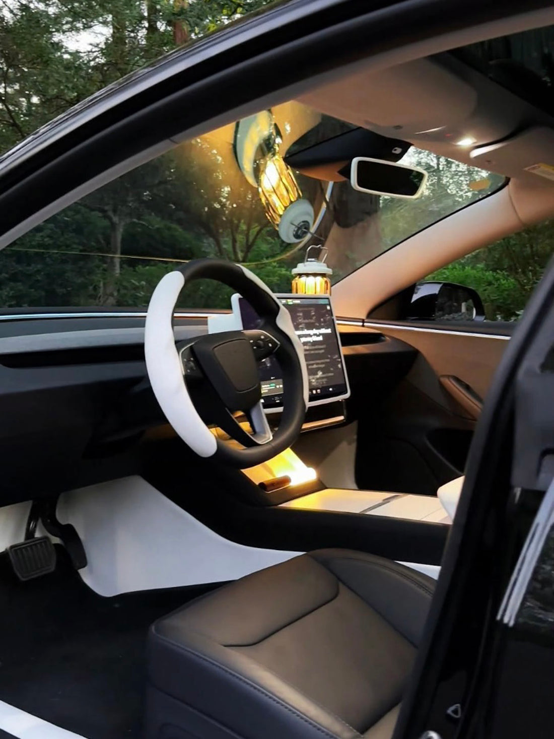 Silicone Steering Wheel Cover for Tesla Model 3(18-26) / Y(20-26)