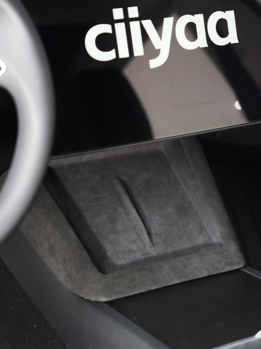 Alcantara Wireless Charging Panel Frame for Tesla Model 3 Highland 24+ / Y Juniper 25+