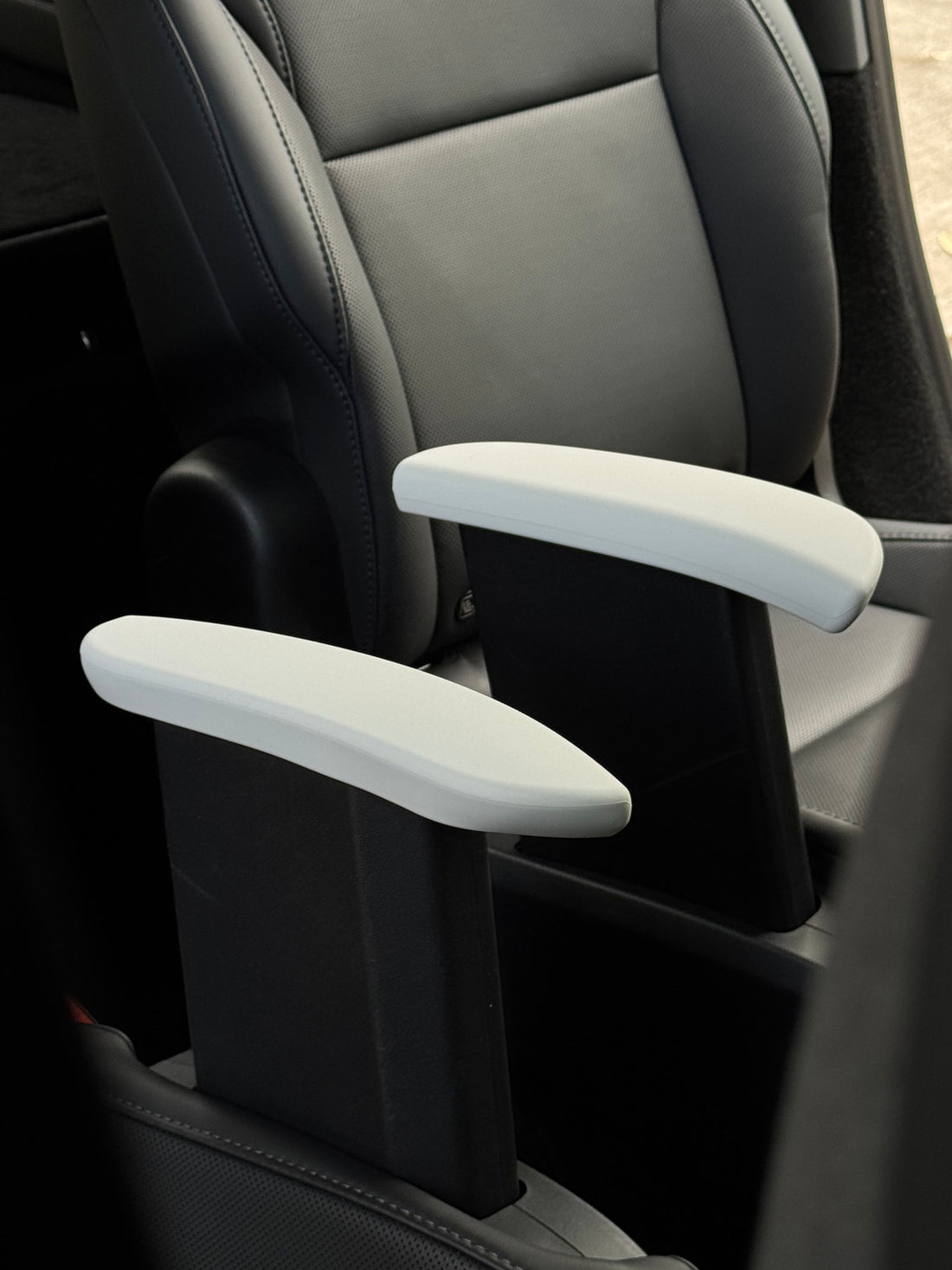 ciiyaa Rear Seats Soft Armrest Covers for Tesla Model YL(25-26)