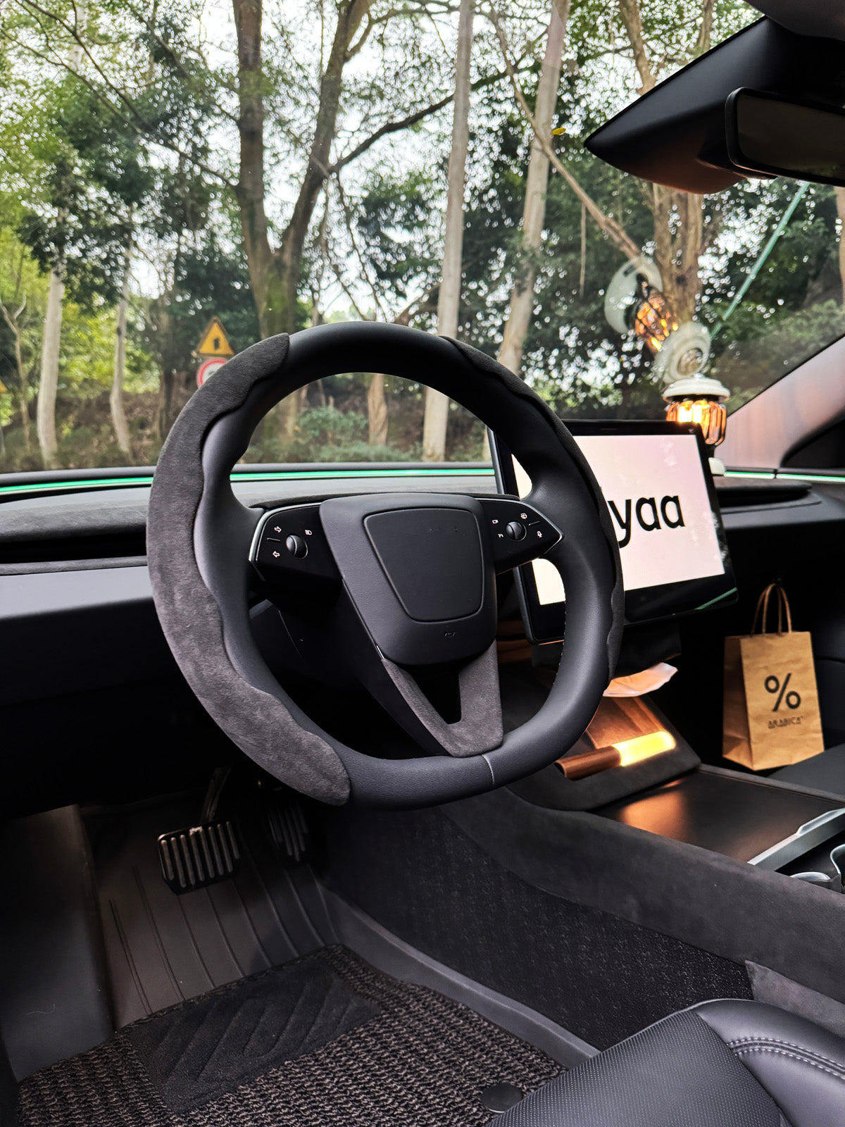 Alcantara Rear Air Outlet Cover Sticker for Tesla Model 3 Highland 24+ / Y Juniper 25+