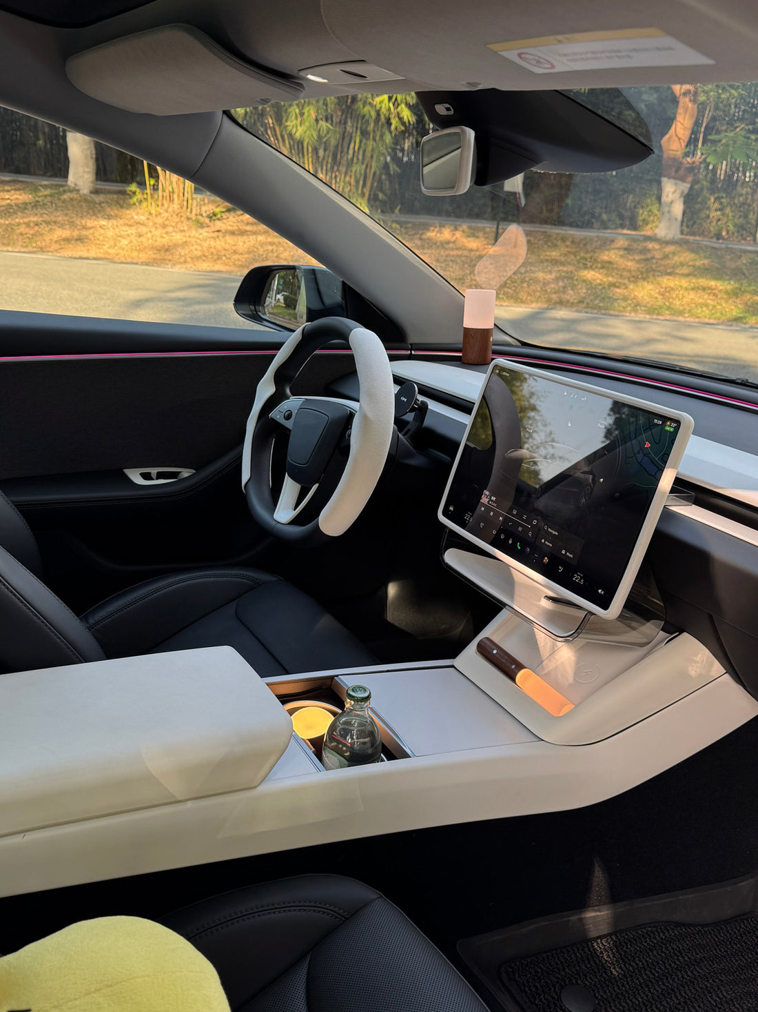 Soft Center Console Wireless Charging Mat for Tesla Model 3(21-26) / Y(20-26)