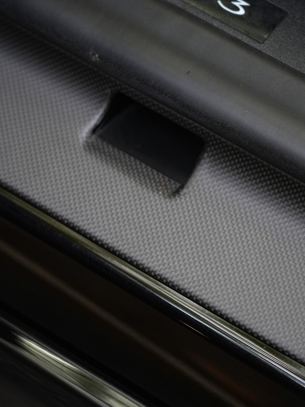 ciiyaa Carbon Fiber Door Sill Protector for Tesla Model 3 Highland 24+