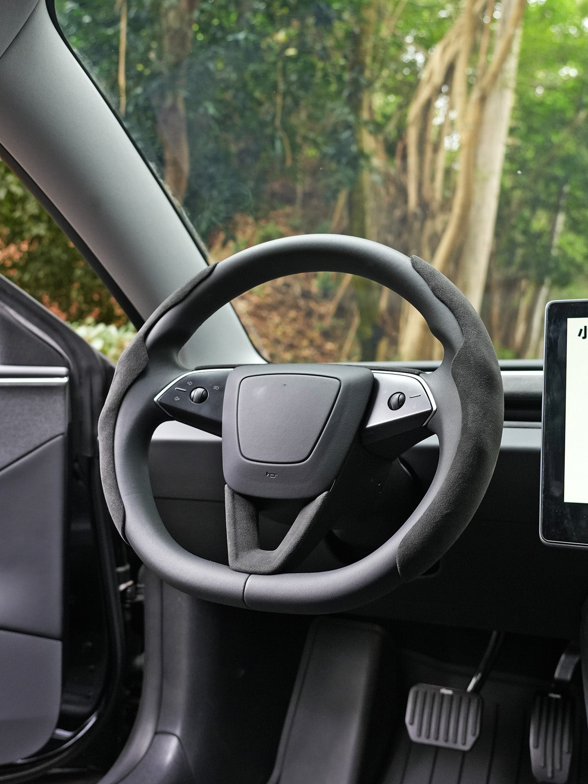 Alcantara Rear Air Outlet Cover Sticker for Tesla Model 3 Highland 24+ / Y Juniper 25+