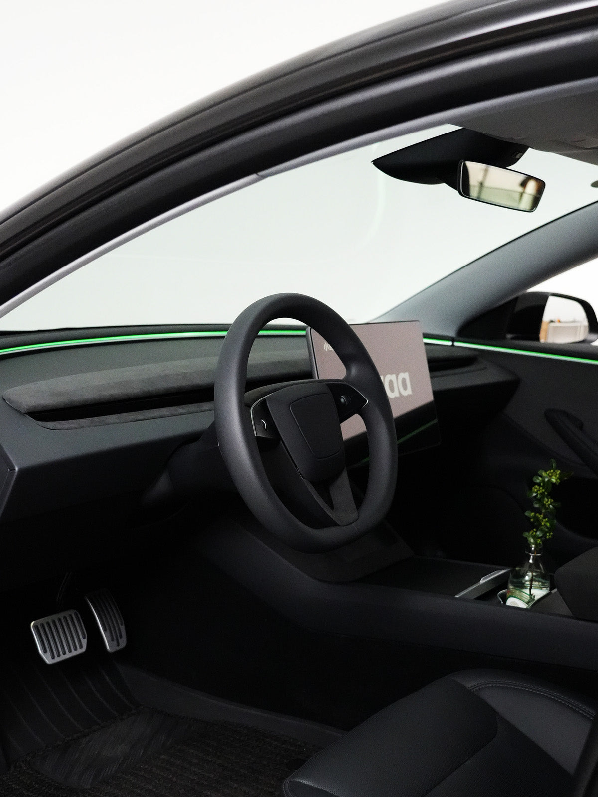 Alcantara Steering Wheel Upper Trim for Tesla Model 3 Highland 24+ / Y Juniper 25+