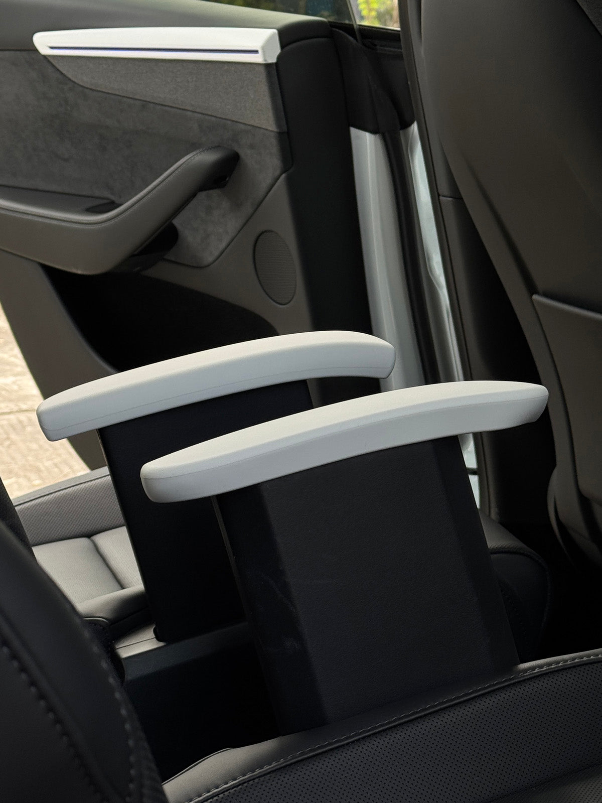 ciiyaa Rear Seats Soft Armrest Covers for Tesla Model YL(25-26)