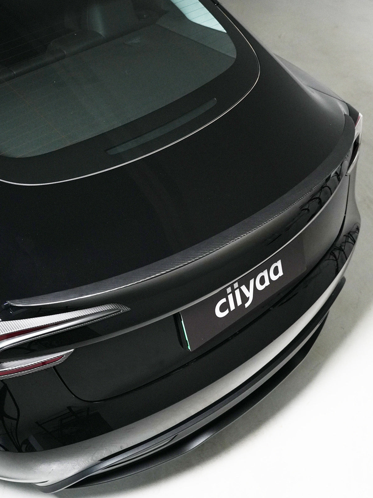 Carbon Fiber Rear Spoiler for Tesla Model 3 (21-26) / Y (20-26)